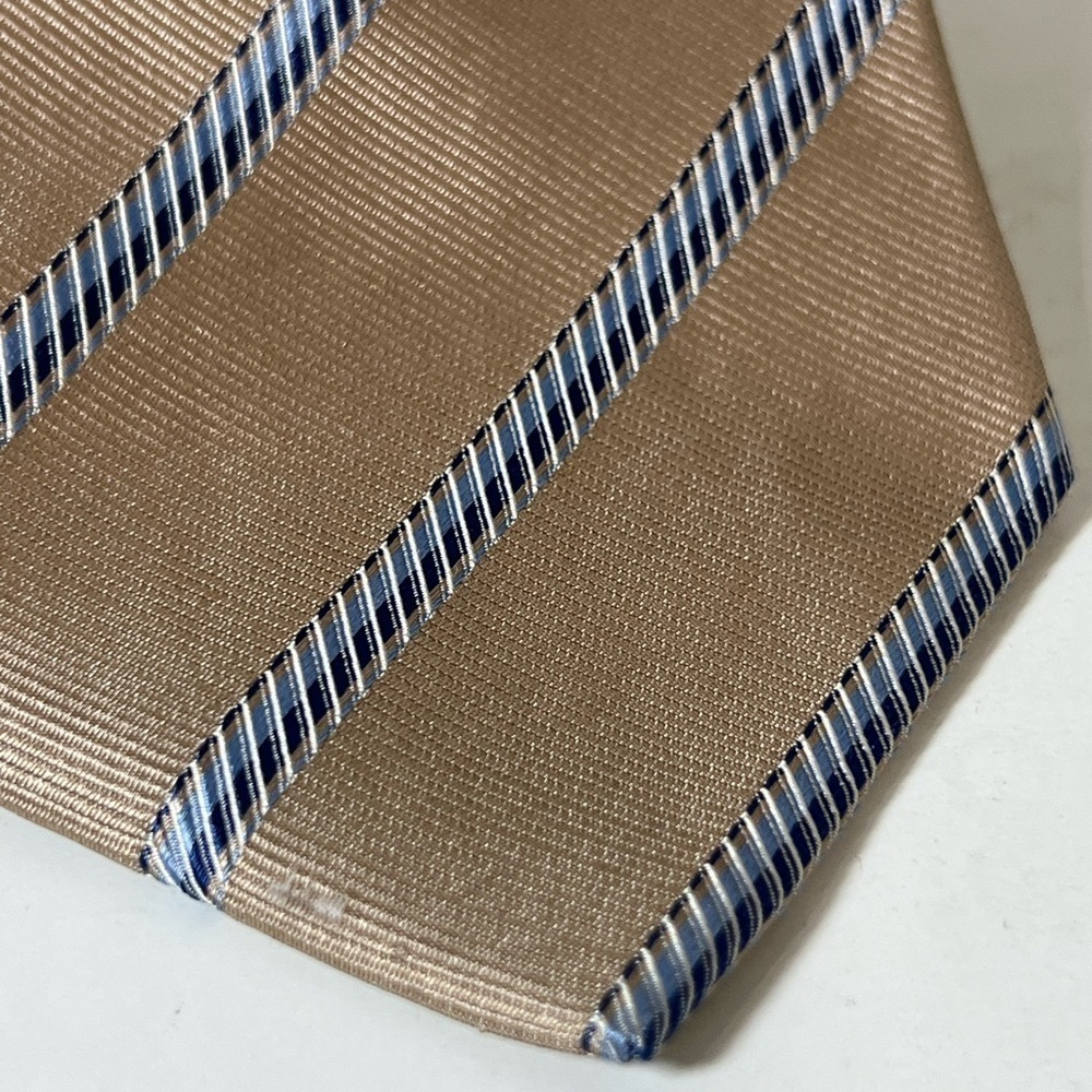 Burberry London 100% Silk Made in Italy Classic Stripe Power Tie Luxury - Picture 5 of 8